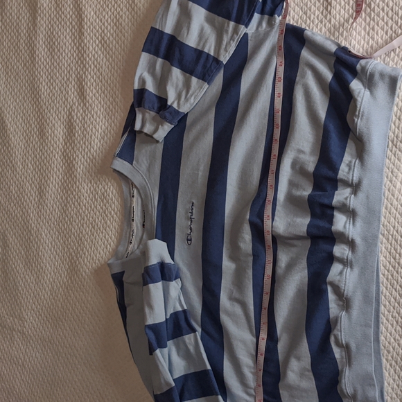 CHAMPION Cropped Oversized Sweater - Picture 9 of 13